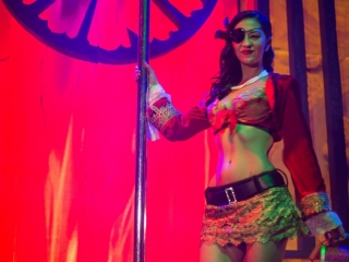 Gold Club Halloween_-50